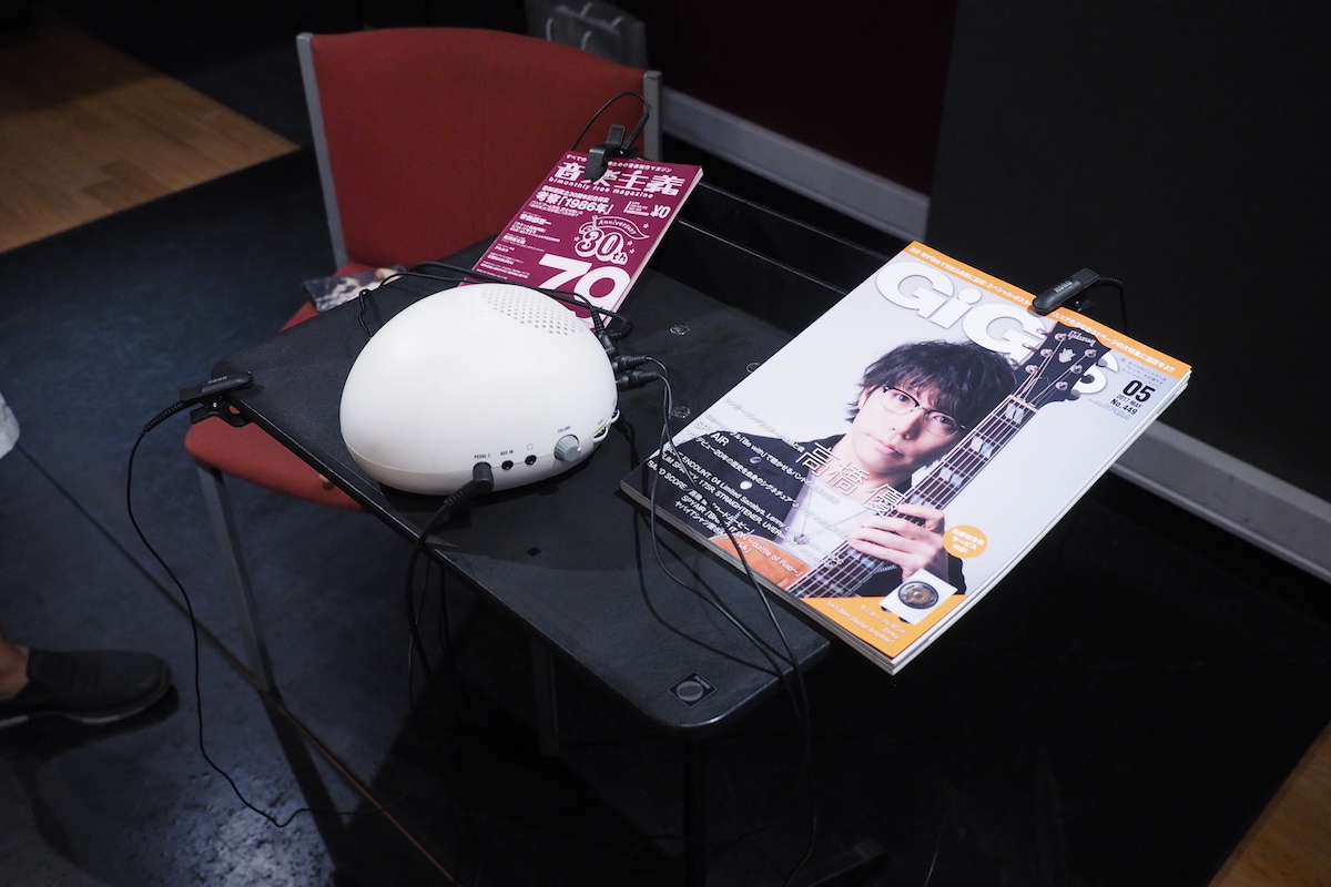 CLIPHIT 読み終わった雑誌などがドラムセットに変身!