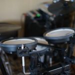 ドラムの消音トレーニング法！電子ドラムや練習パッド活用のコツ